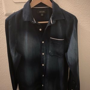 Mens Adam Levine Button Up Shirt Size Small.